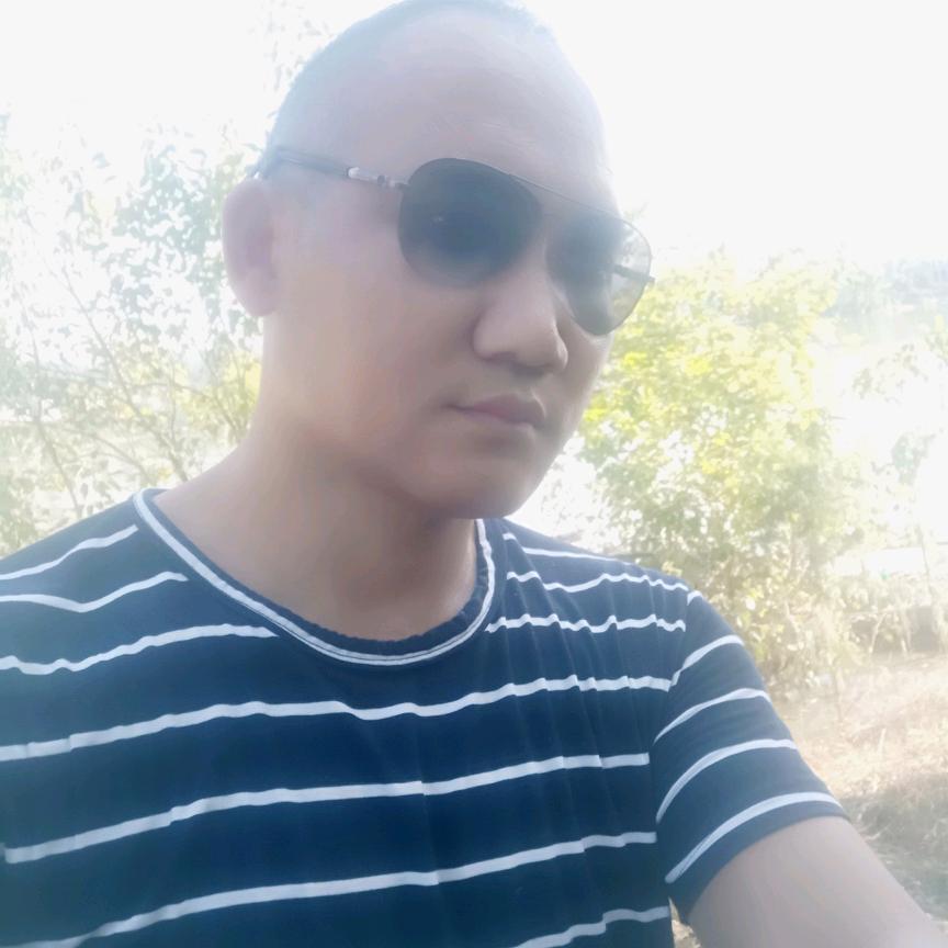 恒口出租车光头哥