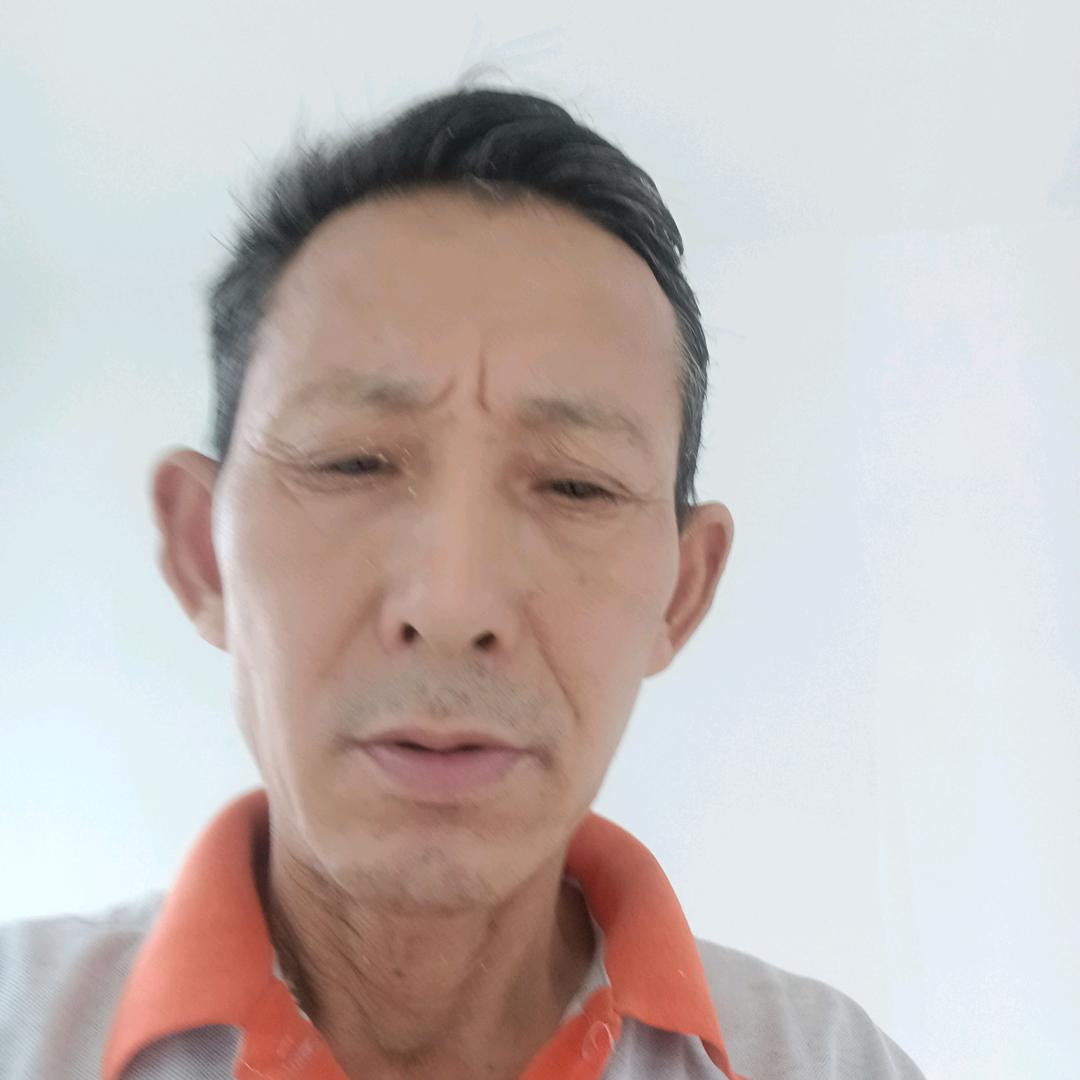 室内装修老梁