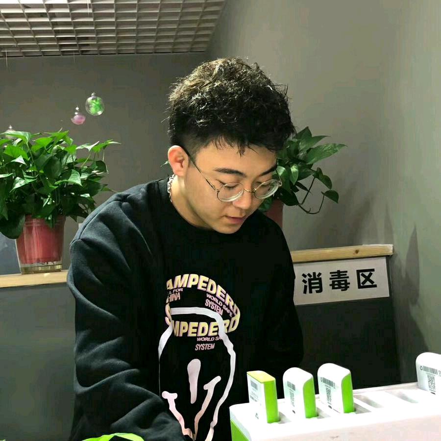 啊霞（拒绝私聊）