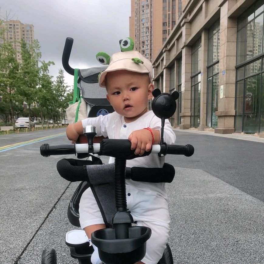 小小霖