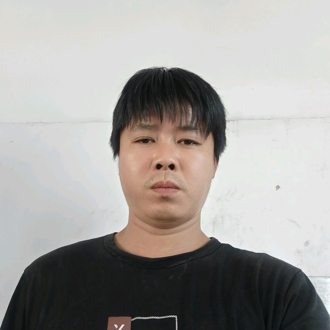 杨荷