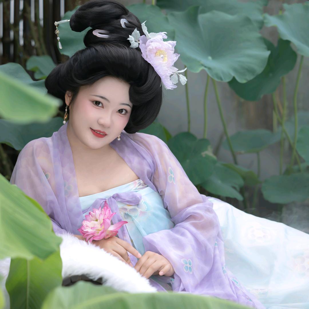 小奈今天瘦了吗