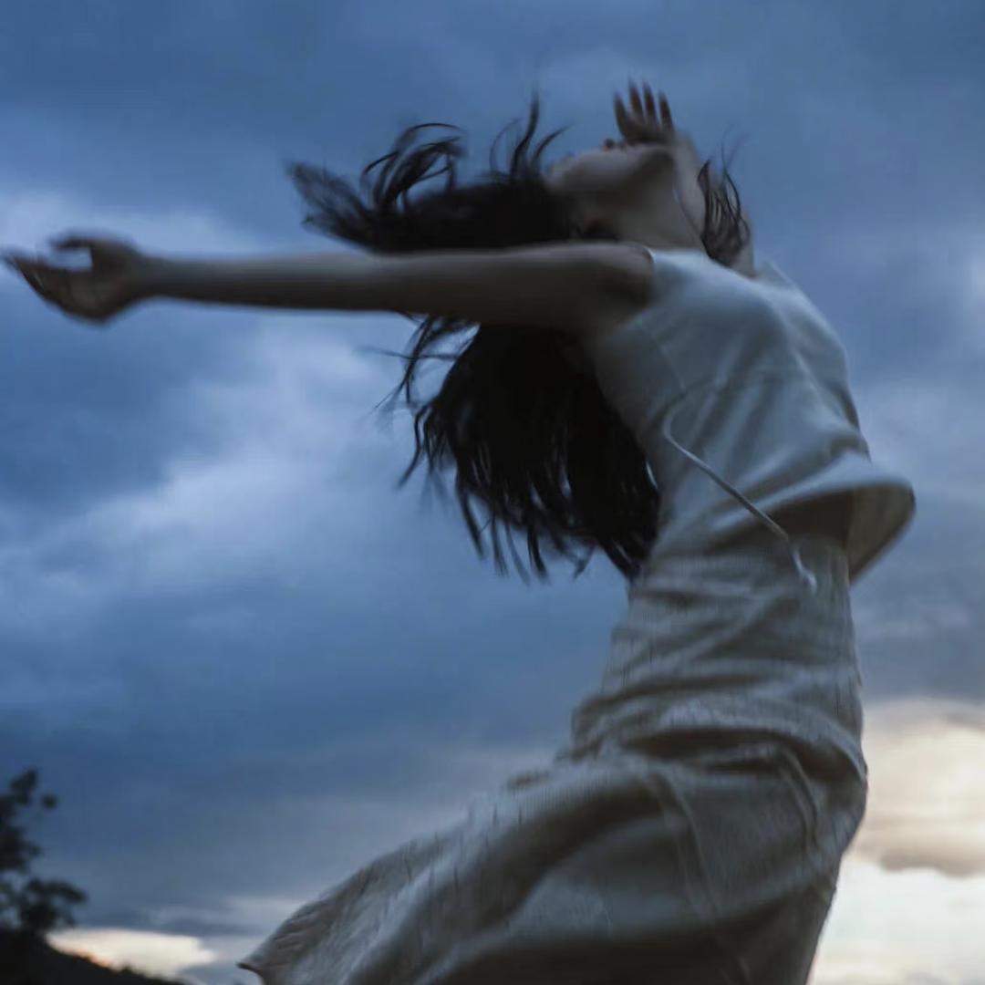 曦曦(˵¯͒〰¯͒˵)