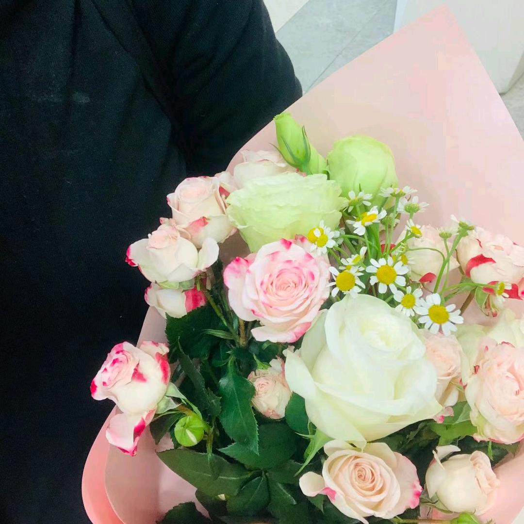 😘😘小酒窝