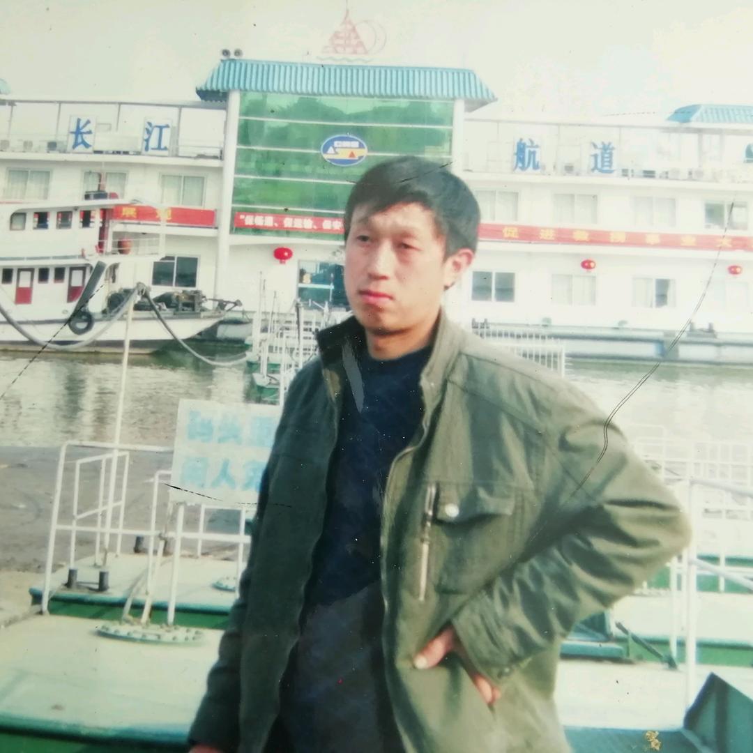 .东郭先生.