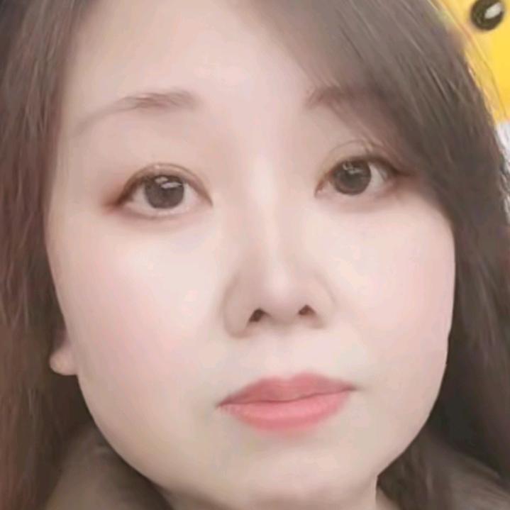 阡东镇 依佰佳男女服装