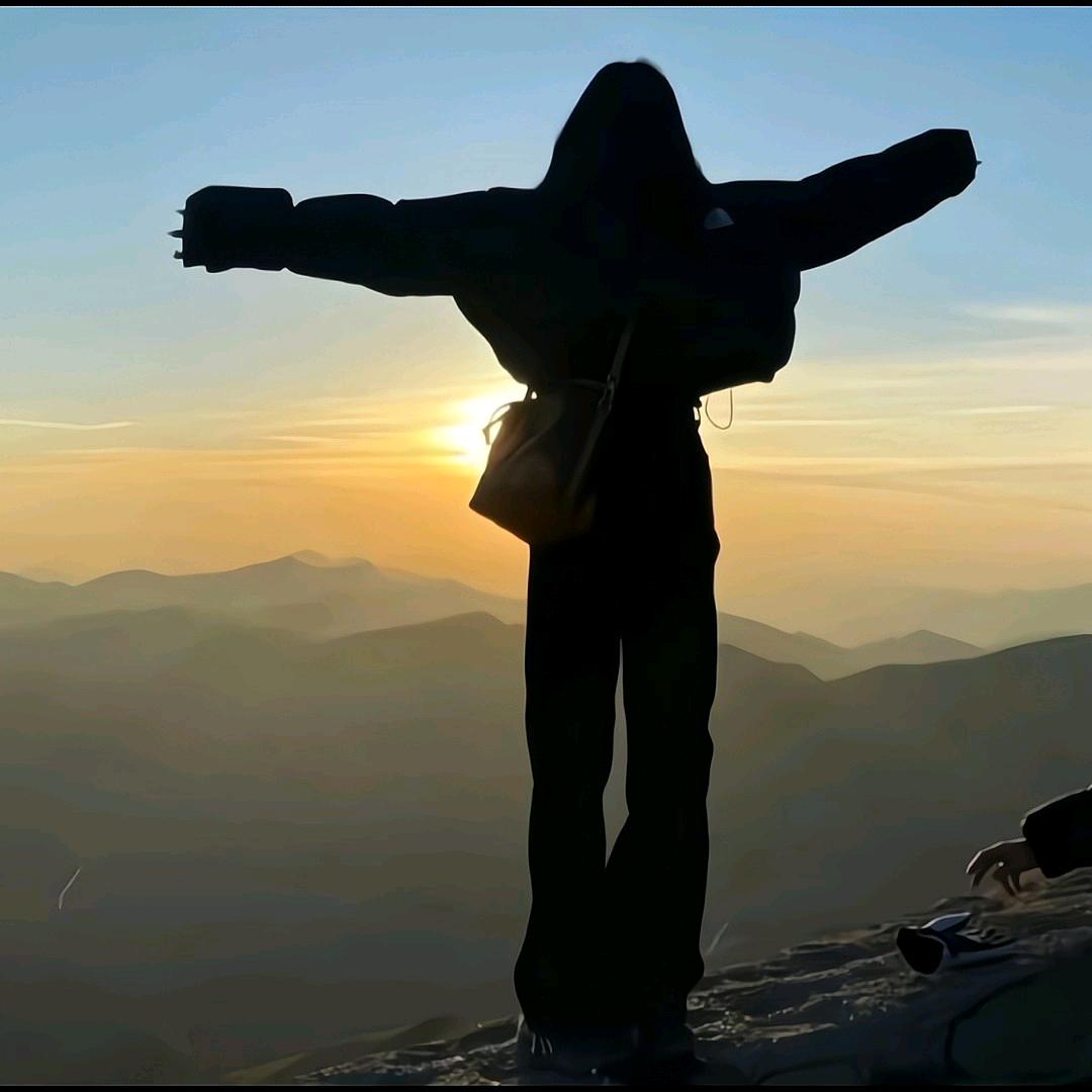 呐呐(˵¯͒〰¯͒˵)