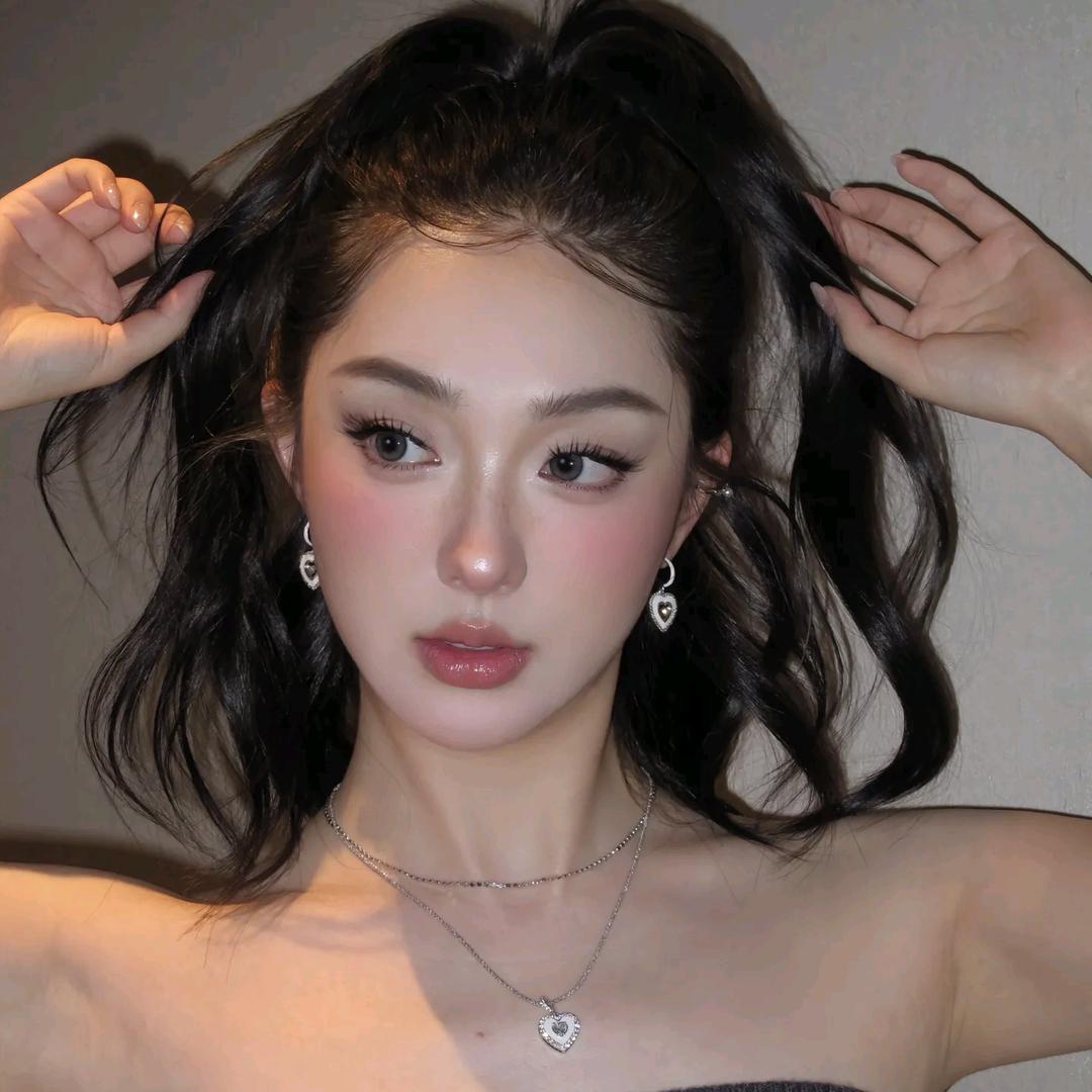 ʚ 月月 ɞ