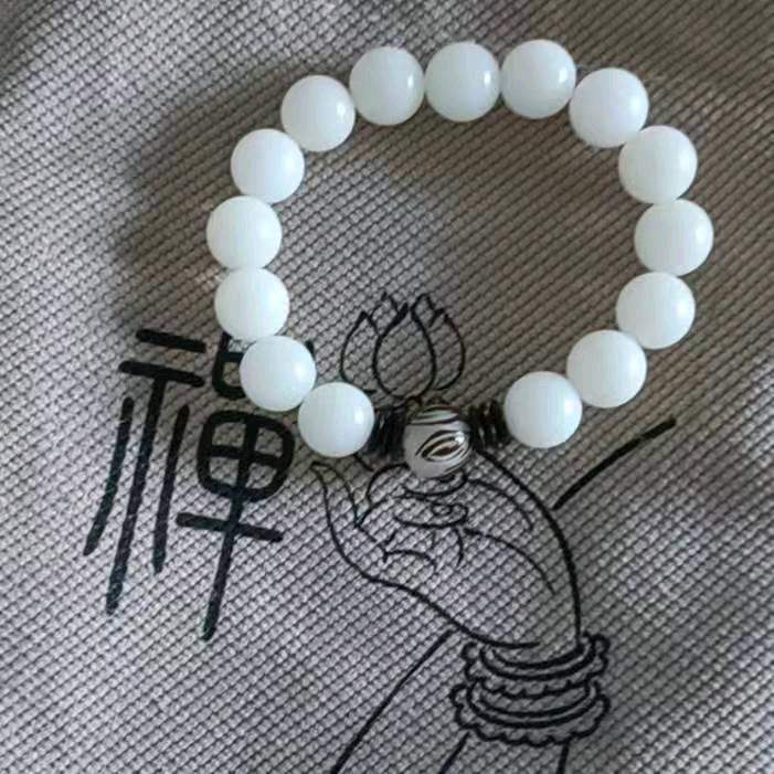 出品人韩俊伟（网名: 赤色雪狐）