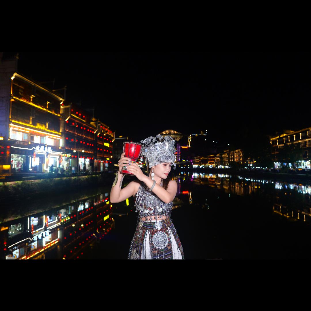 ໑ຼₒ₂₅ღ᭄微笑💕钱行