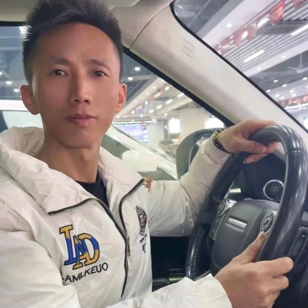 财哥（缺个副驾）