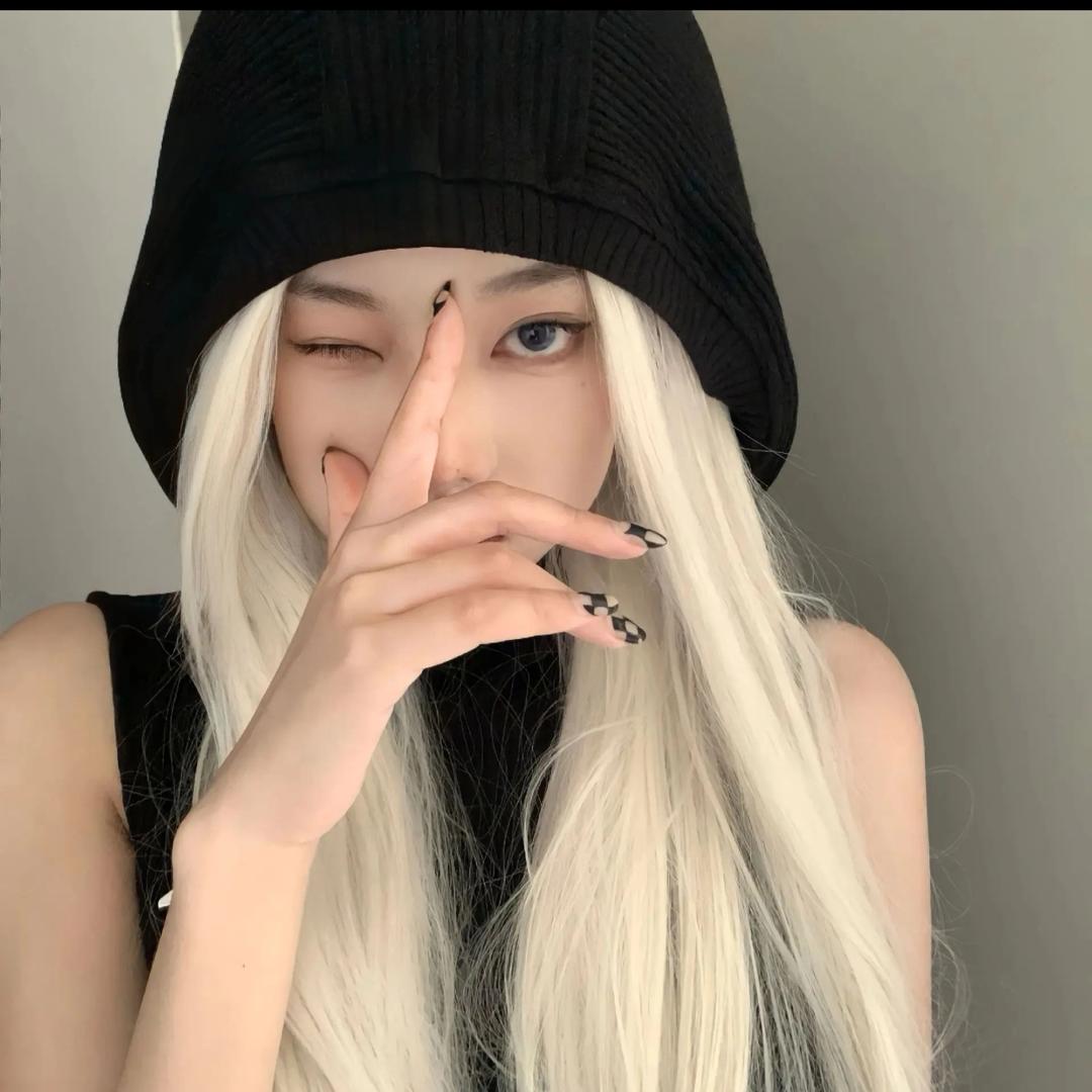 小柒。