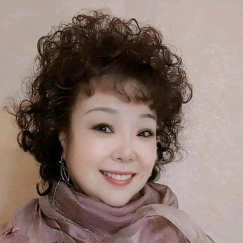 花花💅头像