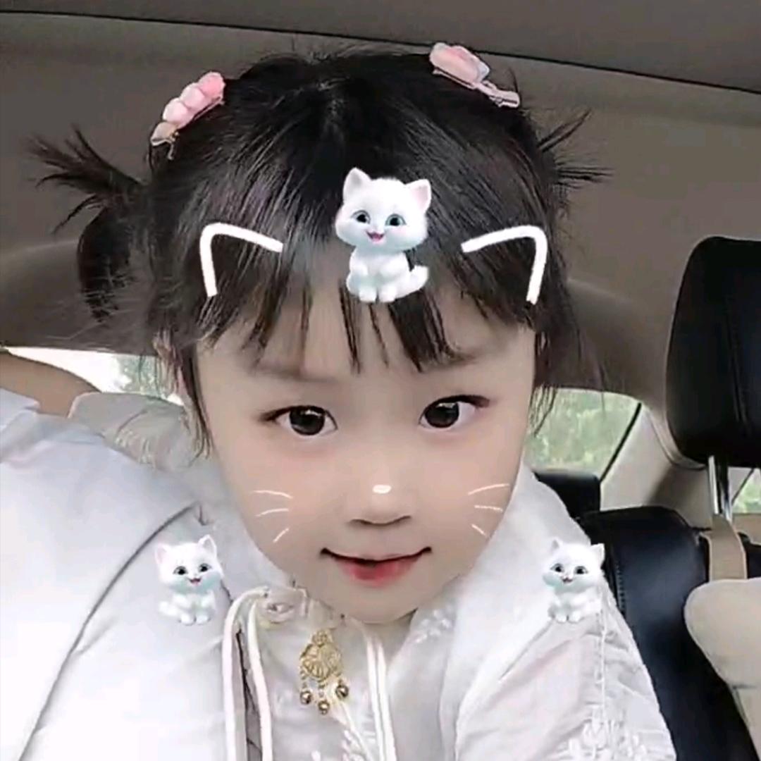 8百个心👀子～芃芃