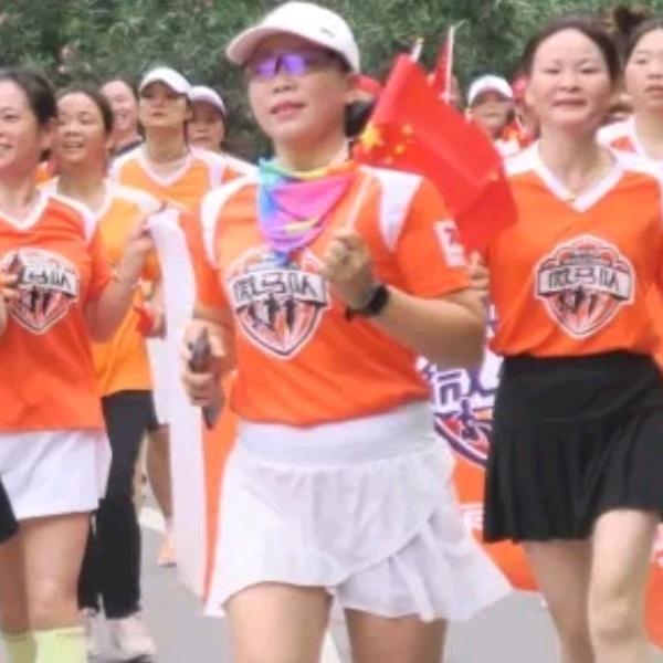 小小玉 佛系跑