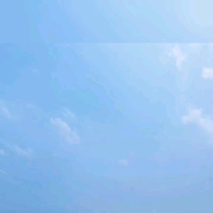 1222556