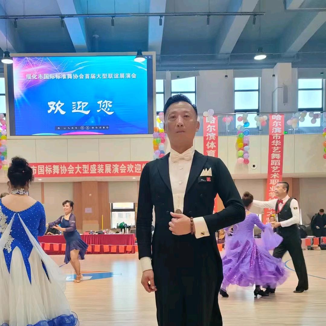 韩刚