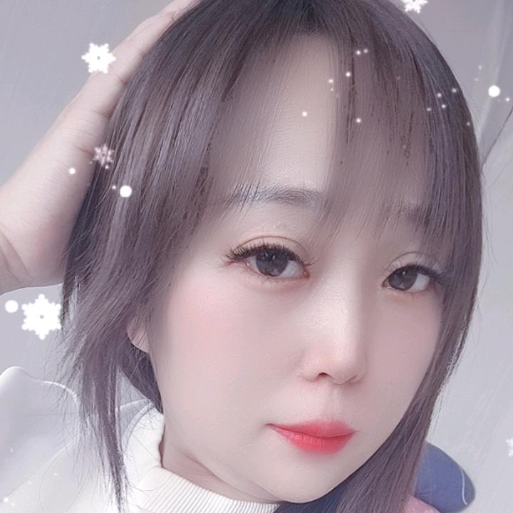 小耀笑嘻嘻
