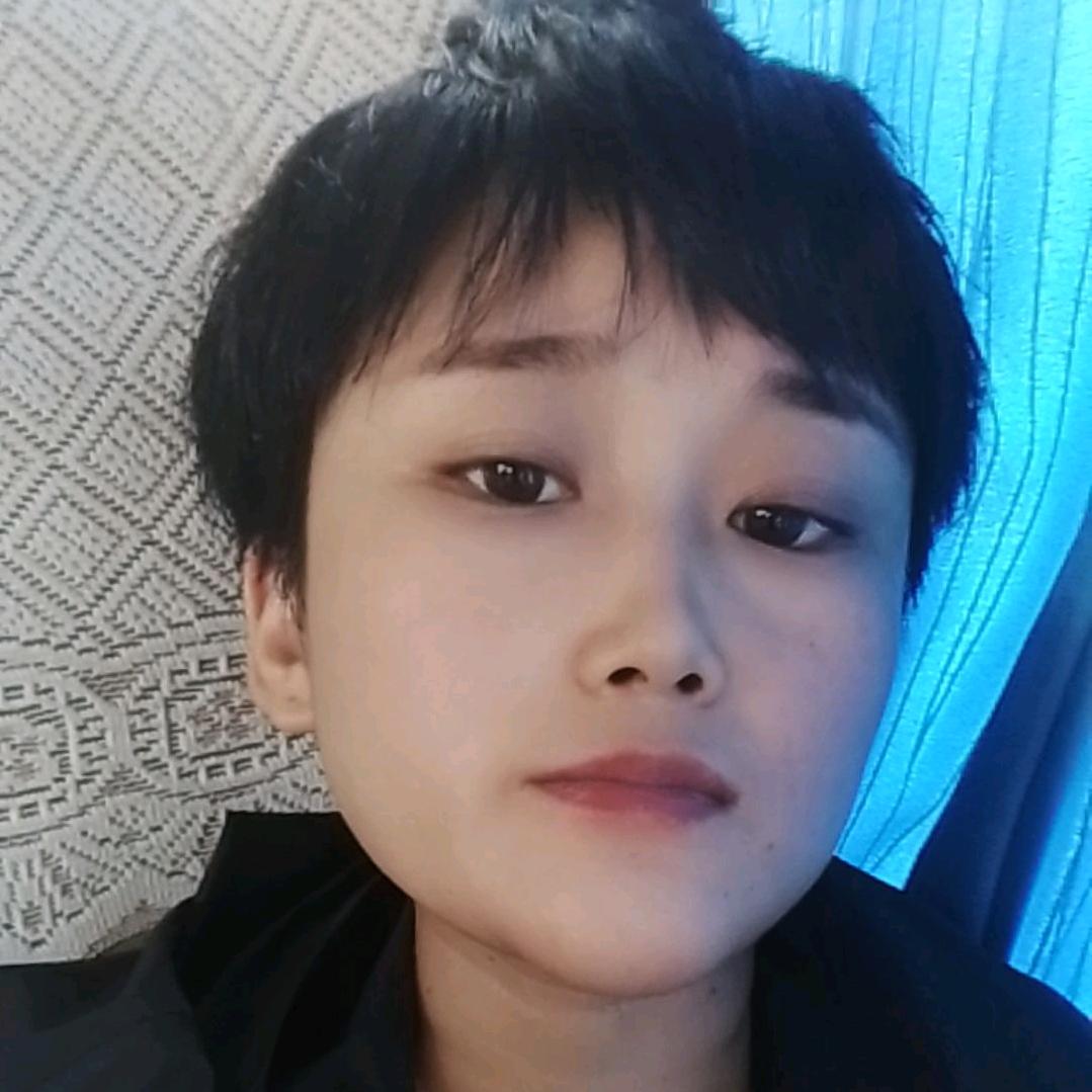 王静静