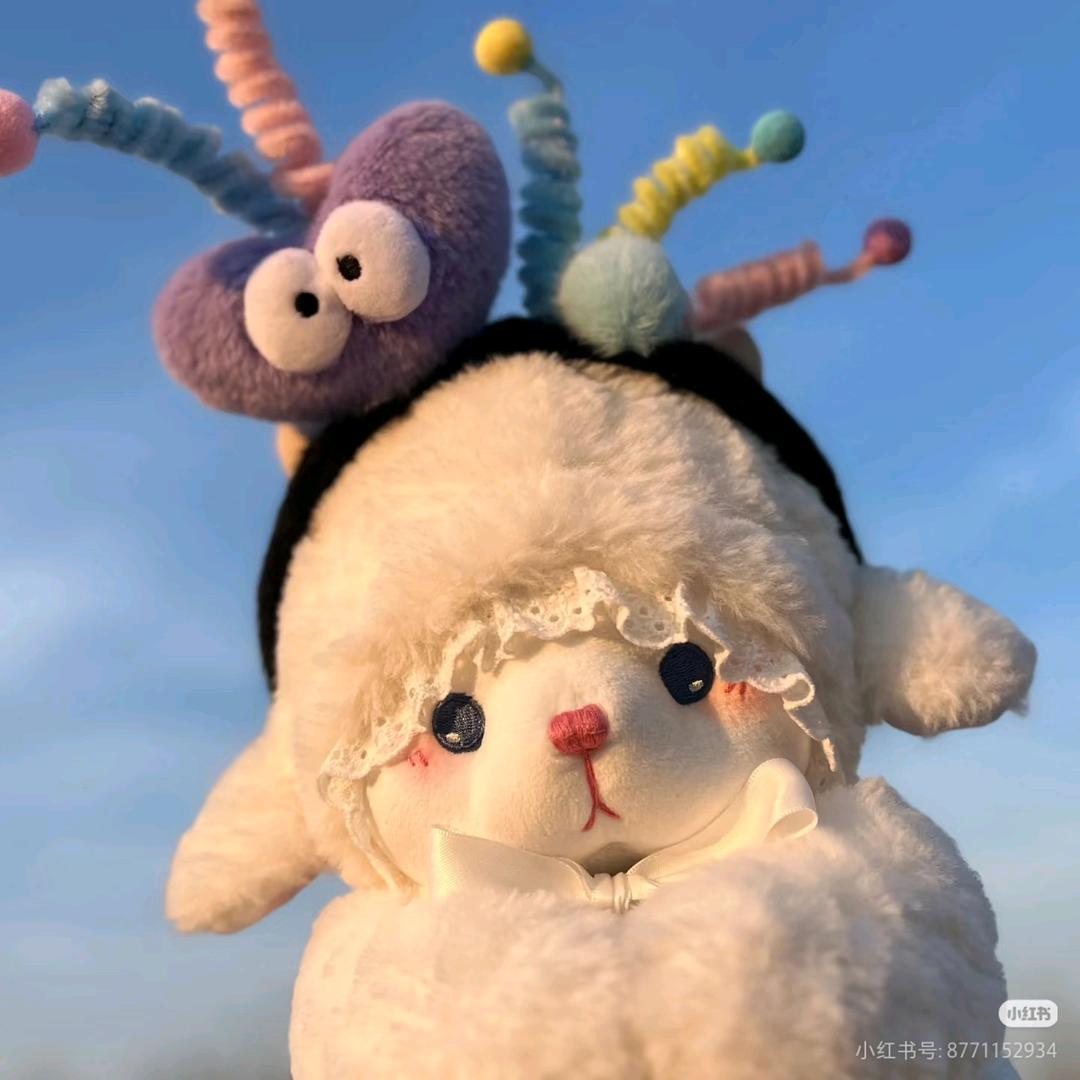 一只小🐑.