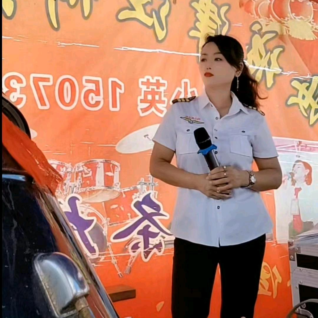 汝城何小英演艺团队