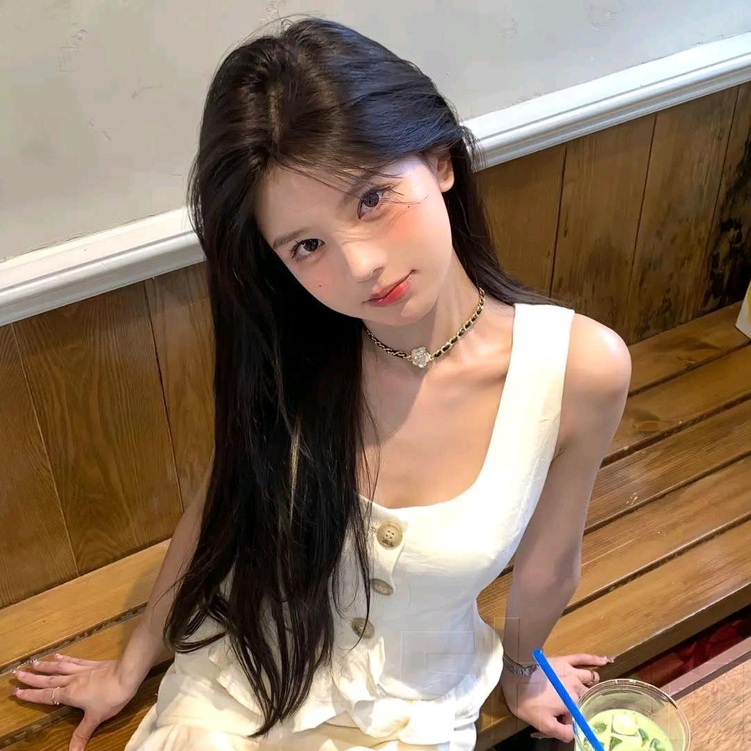 悲伤𝙆𝙞𝙩𝙩𝙮