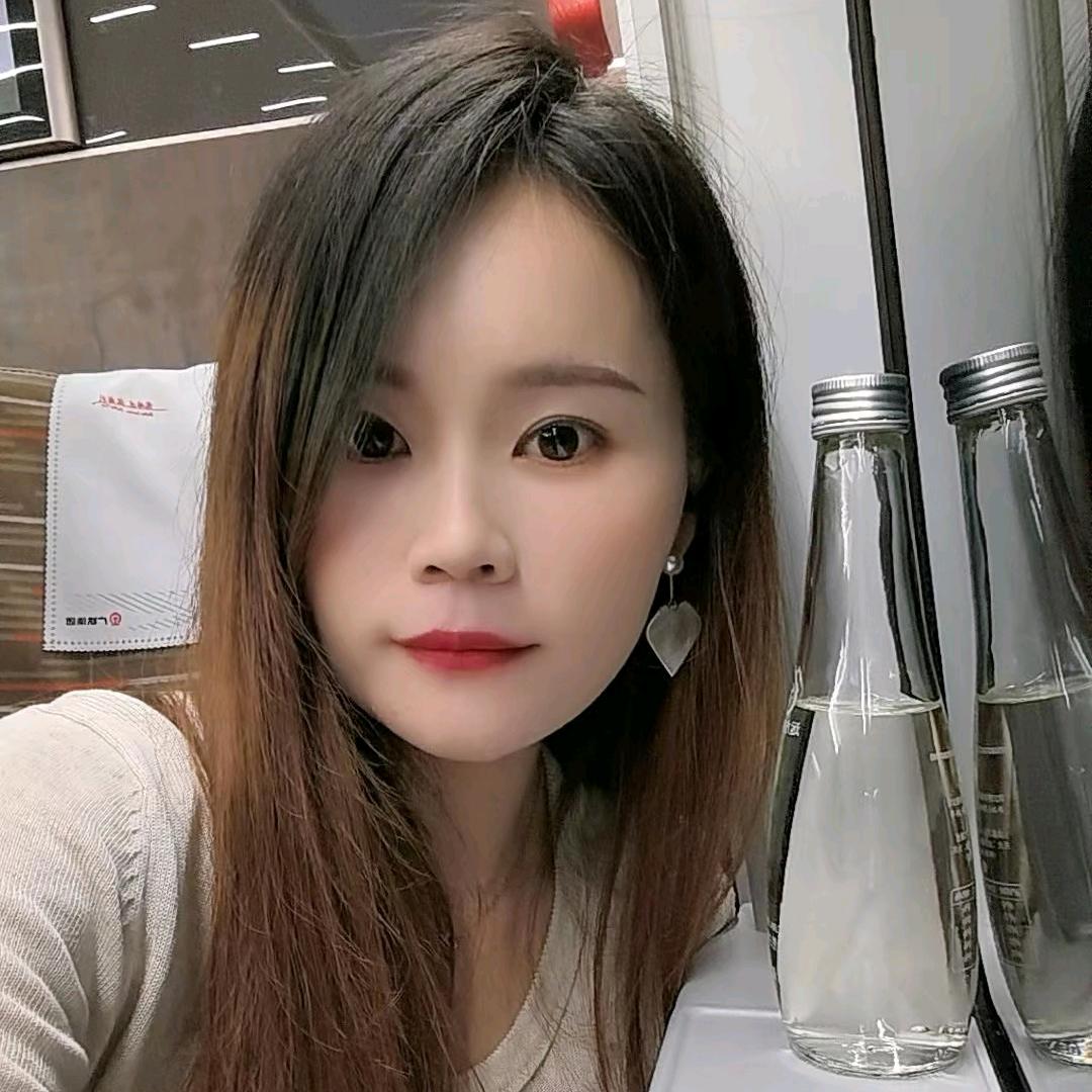 村里的小芳