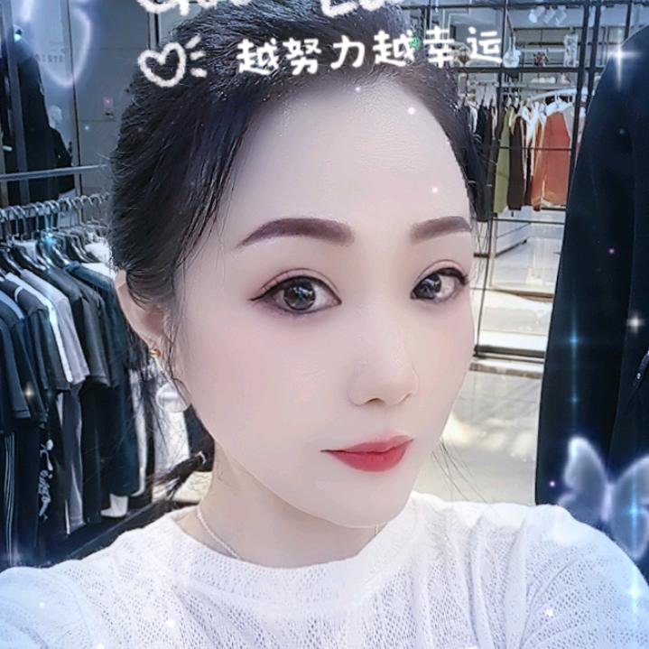 雨中漫步多浪漫