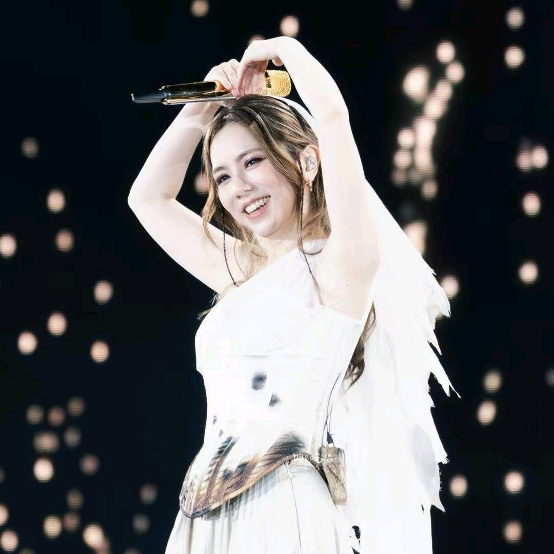 （骑士）GEM鄧紫棋