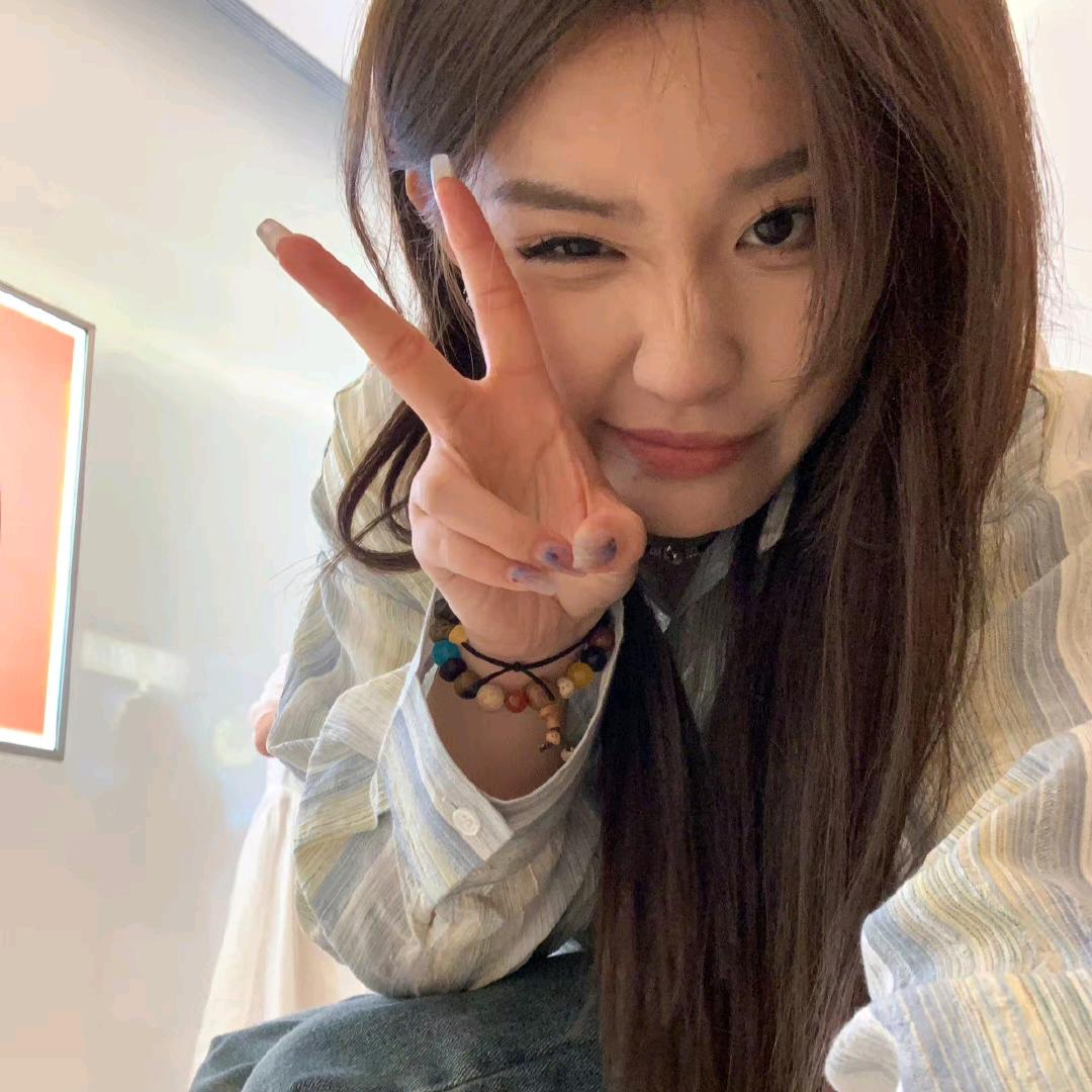 Yi奕_y