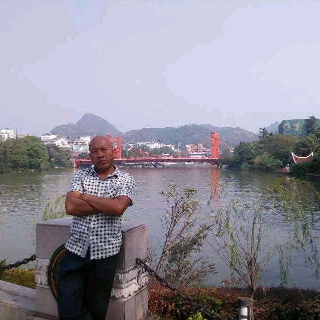 专收各种易拉罐