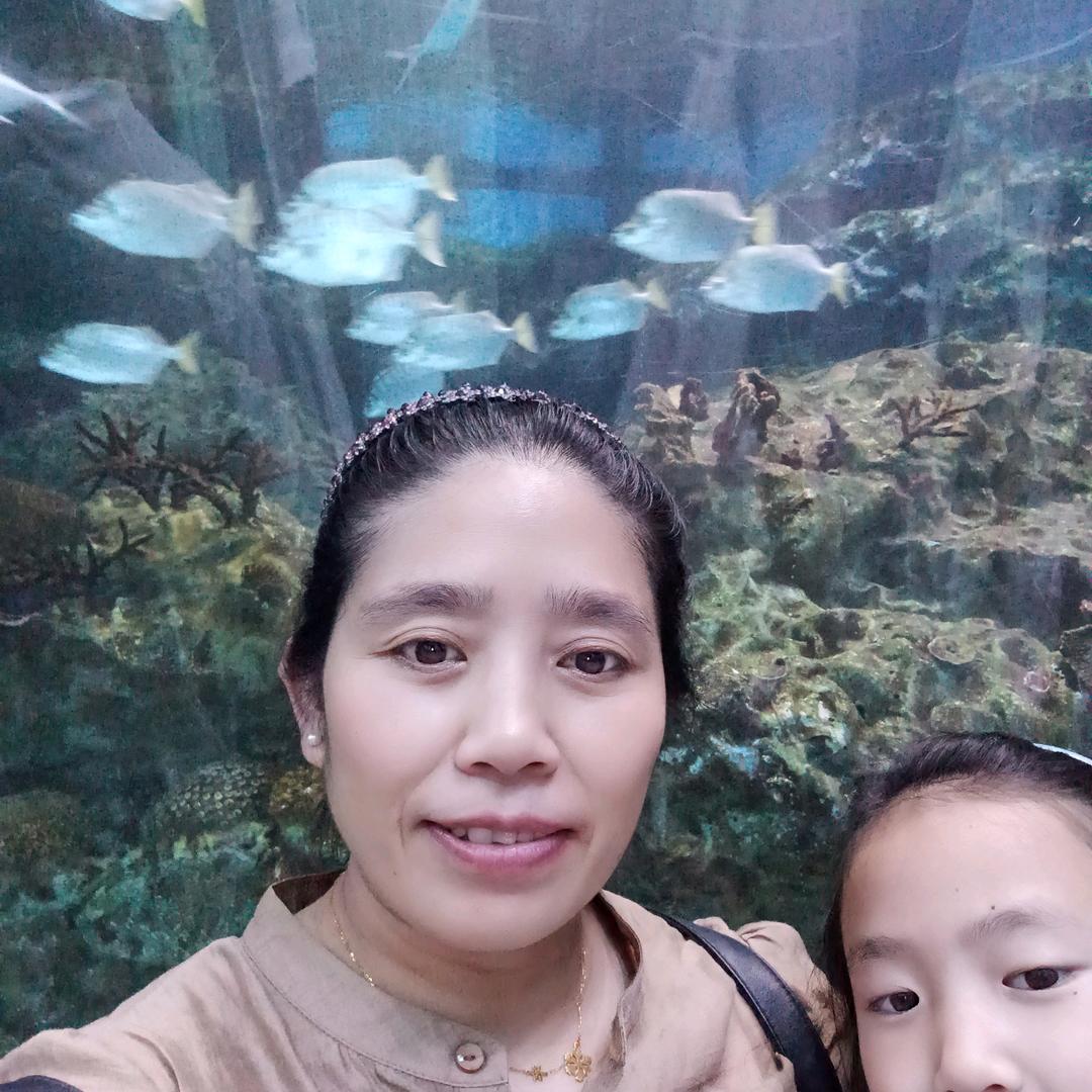 水果批发妹妹
