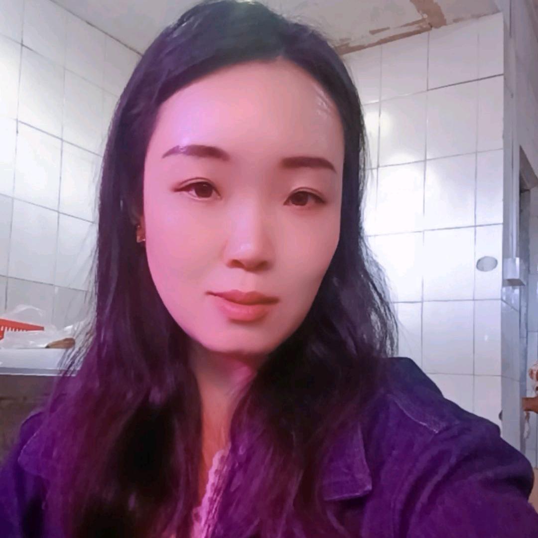 潘梅