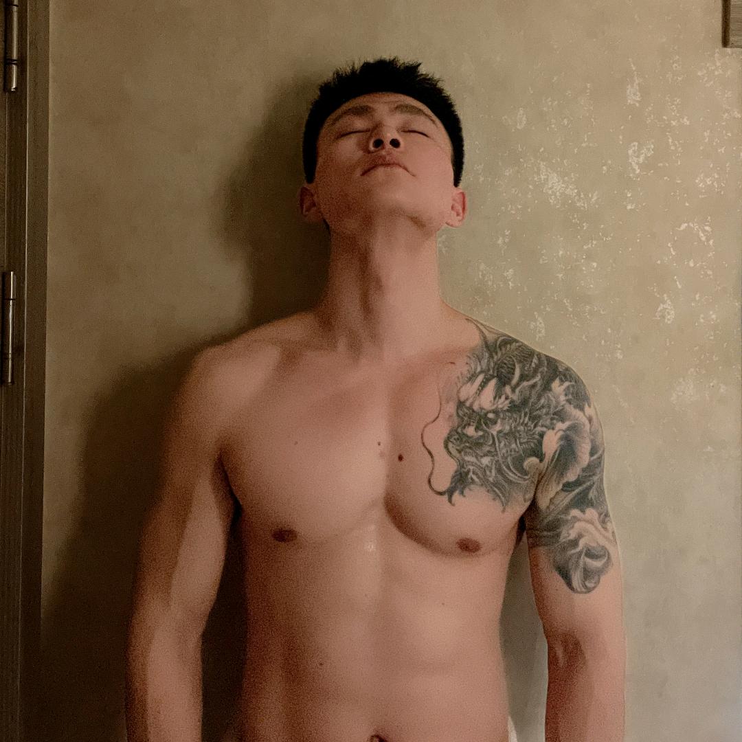 一个创业牛马🐴佳欣