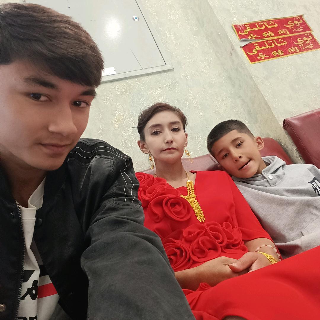 最幸福的母亲😘