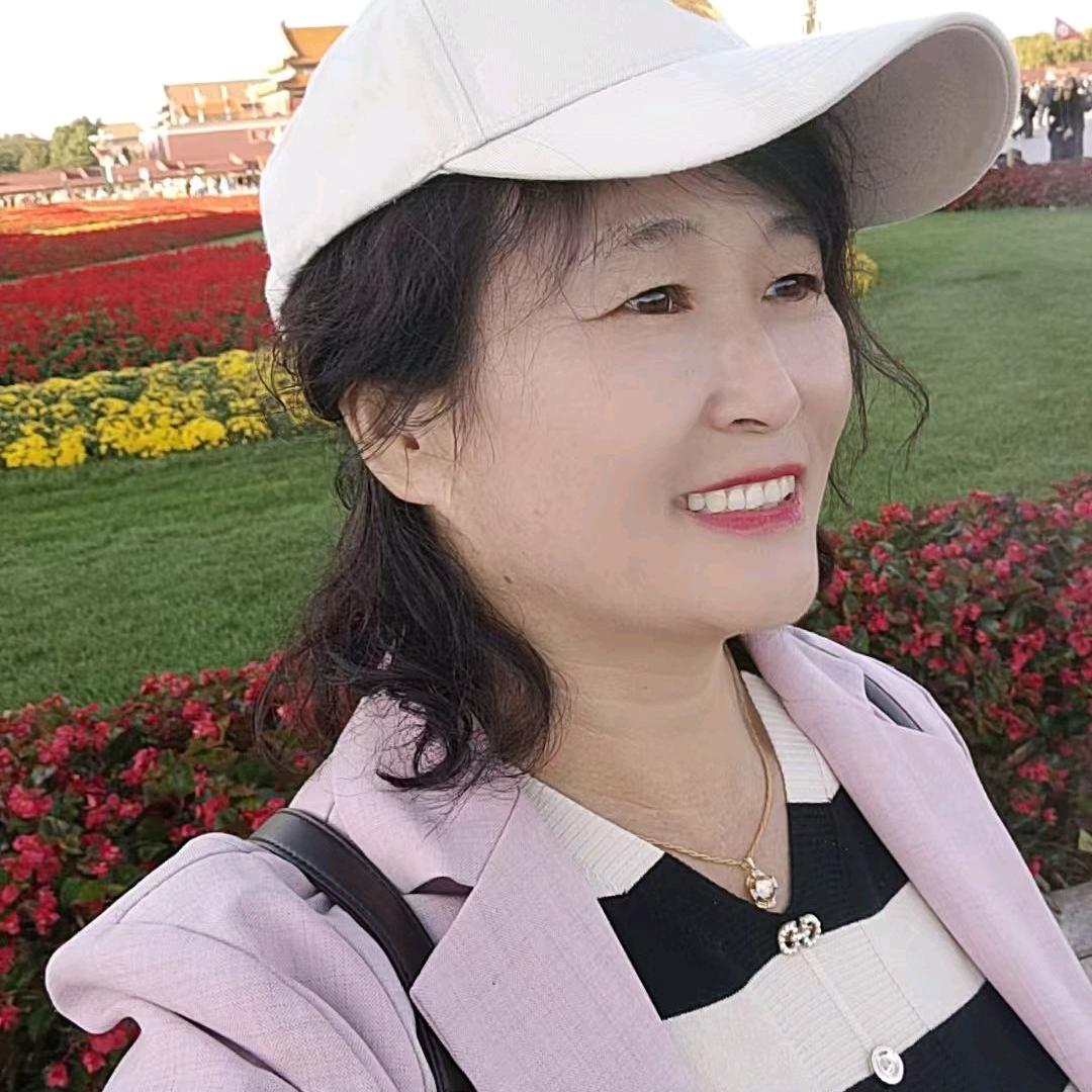 薛白无暇