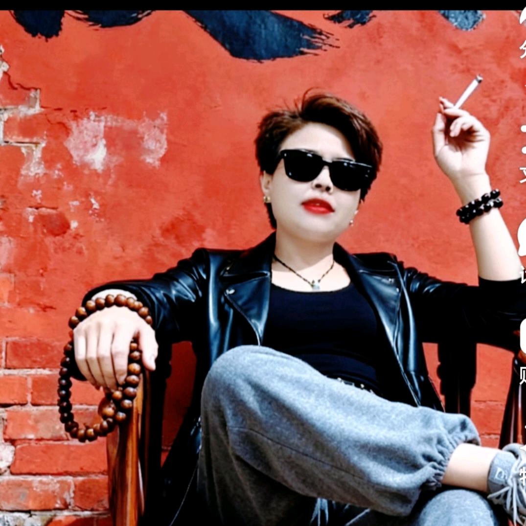 在不疯狂就老了🍎🍎