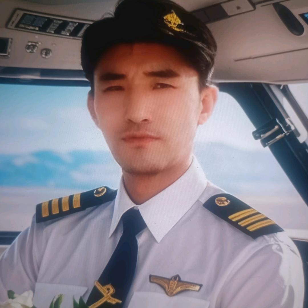 张乃丹小火山正