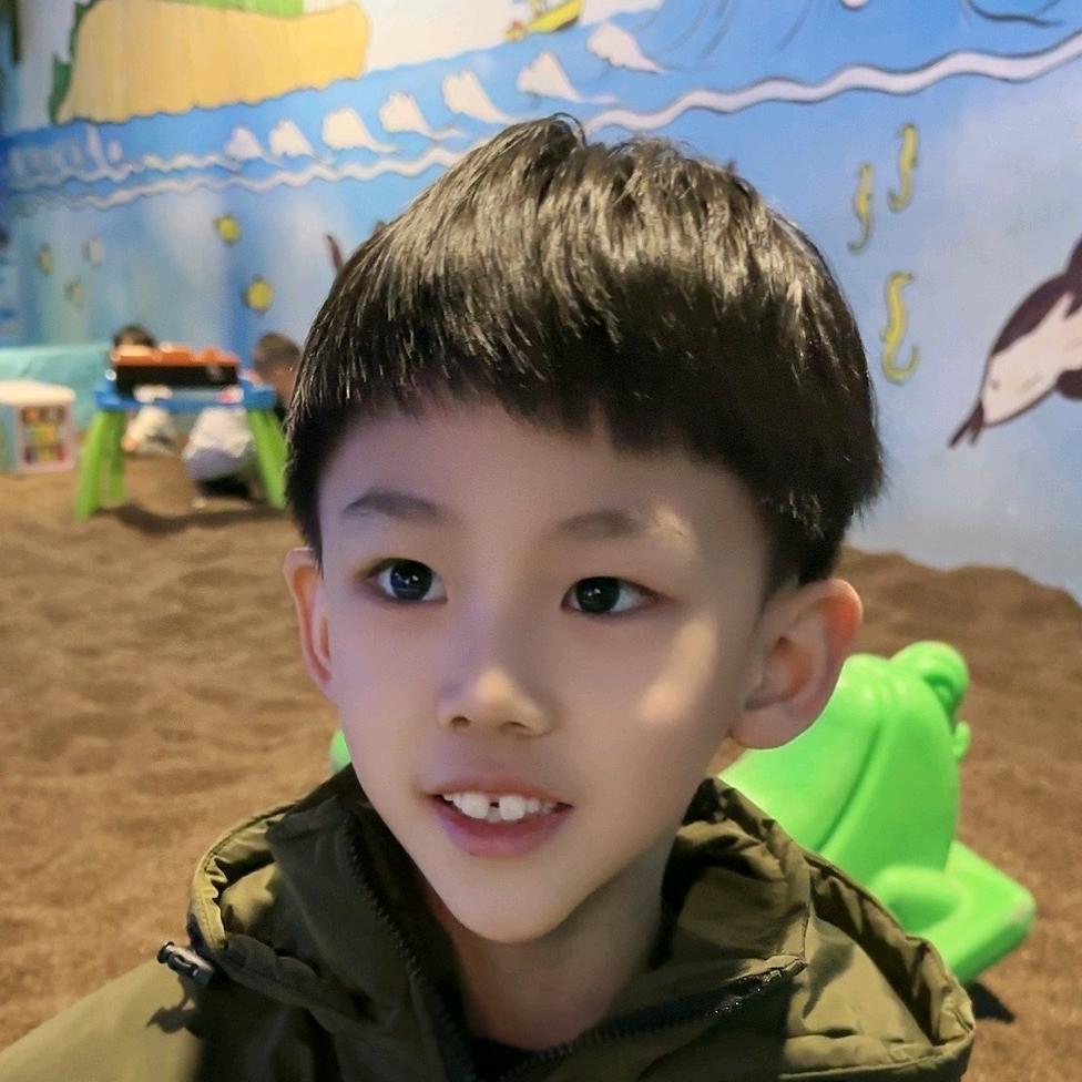 调皮小一哥