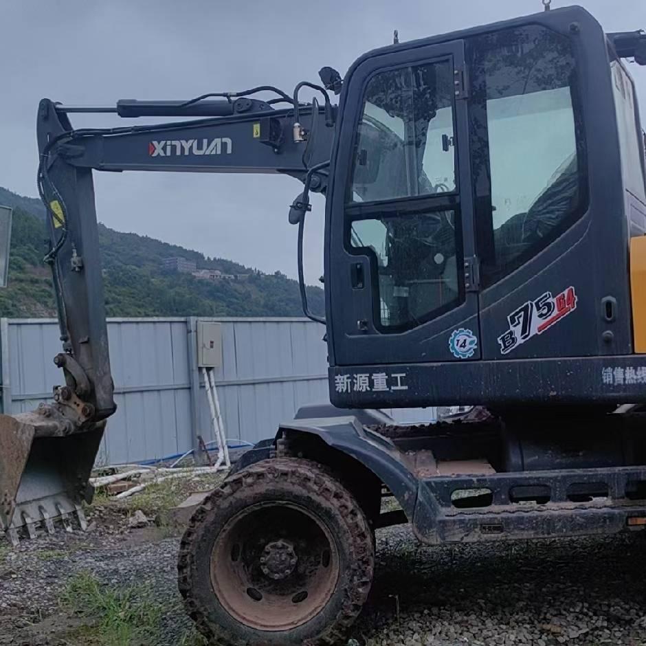 鲜花，挖机👍出租