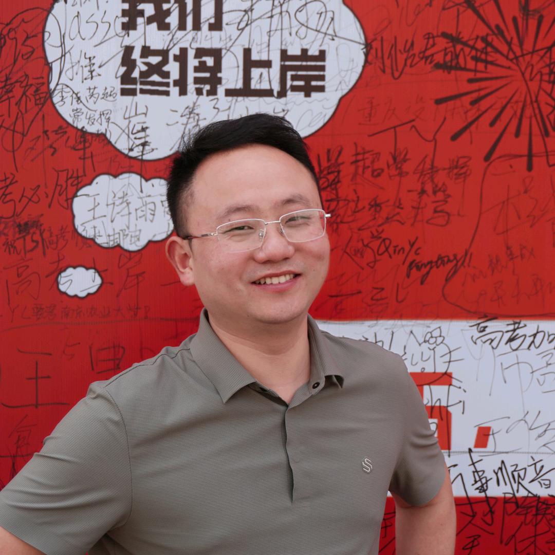 大冯老师（也是冯校）