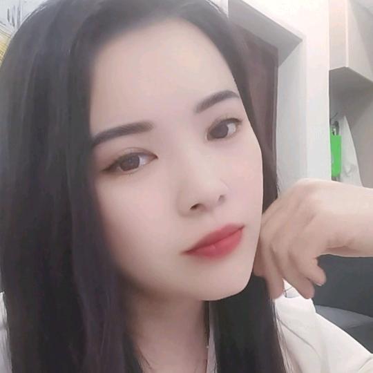 做美容的小姐姐