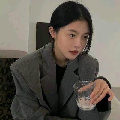 露露酱呀