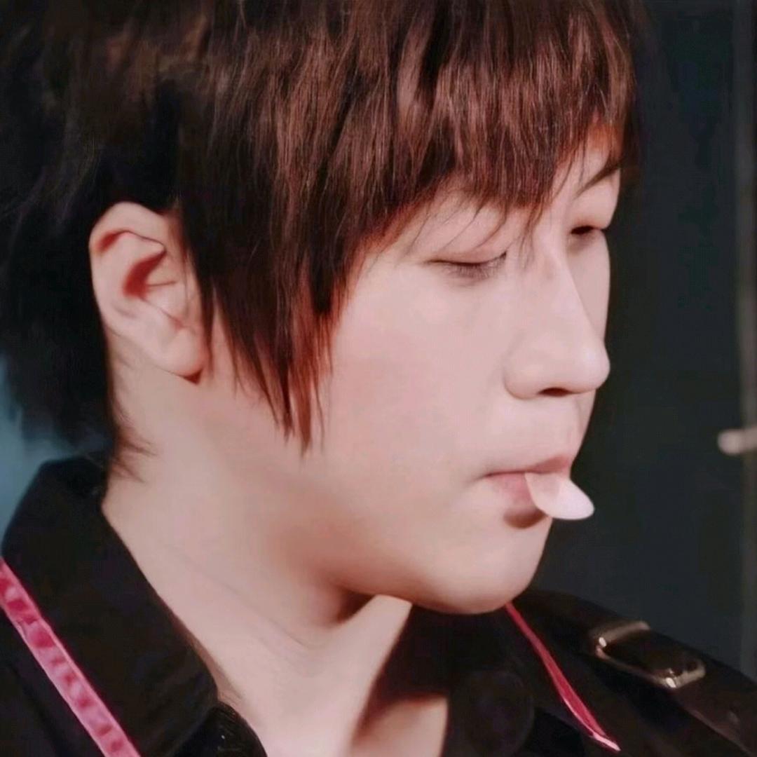 Momomojo🌈