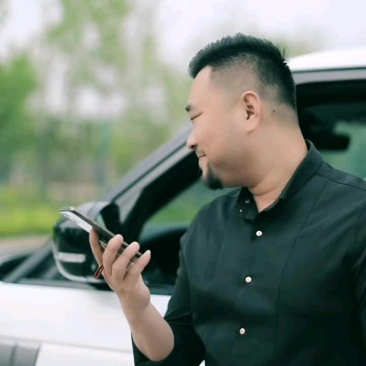 很哇塞的辉哥