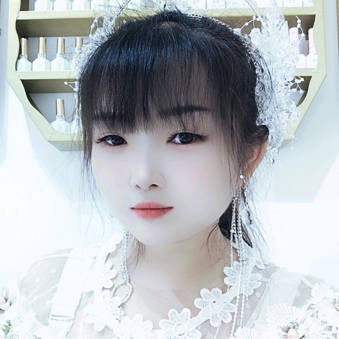 ノ✿₍˄·͈༝·͈˄*₎佳