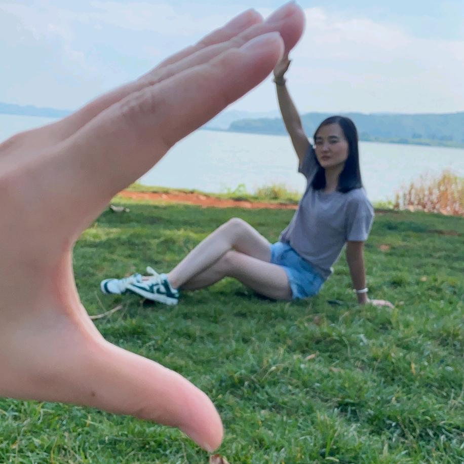 高小妞¥