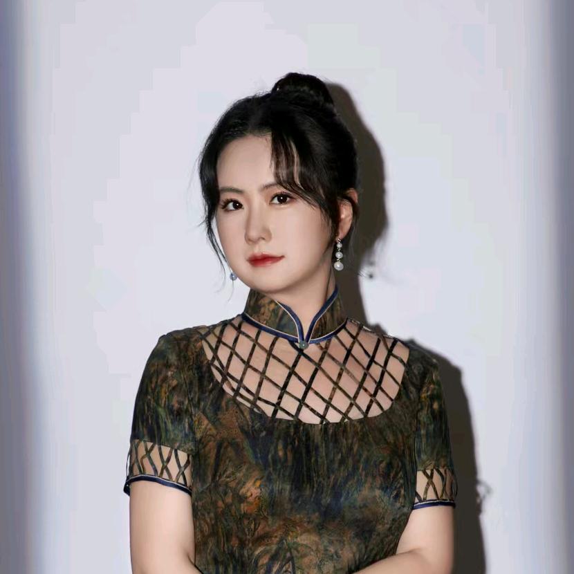 全球旗袍最多的女孩子