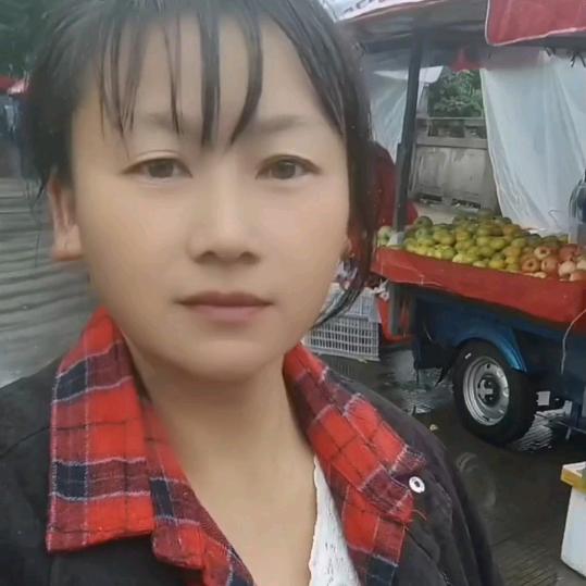 卖水果的小玲🍎