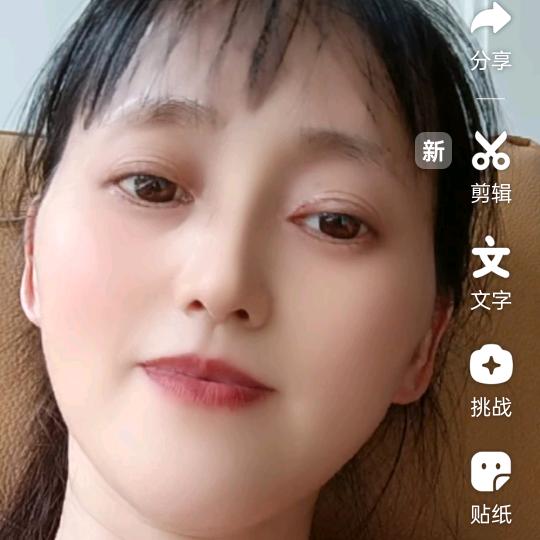 风中的云